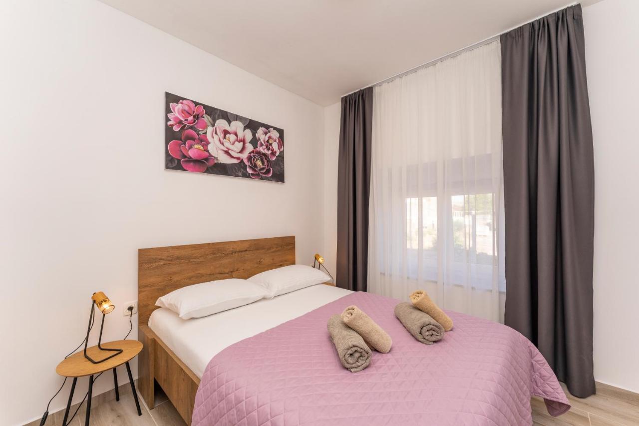 Apartmani Dmarie Privlaka  Exterior photo