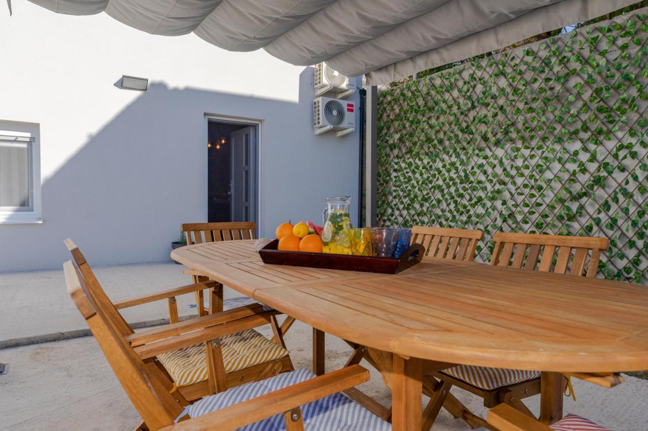 Apartmani Dmarie Privlaka  Exterior photo